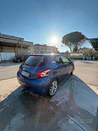 Peugeot 208 gt line 2012