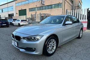 BMW Serie 3 320 d Business aut. 184cv