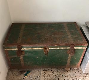 Baule antico in ferro 1930