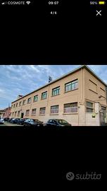 Intero piano 500 mq libero 4 lati