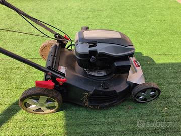 Tagliaerba a scoppio