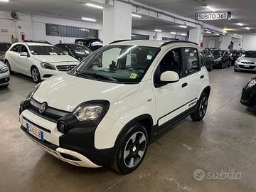 Fiat Panda 1.0 Hybrid city Cross, 5 posti!