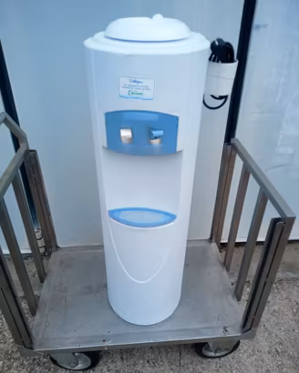 Distributore acqua fredda