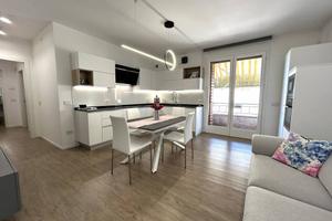 Appartamento di 82 m² con 3 locali e box auto a No