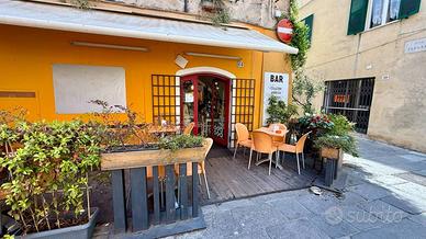 Attività / Licenza di 70 m² con 2 locali a Albenga