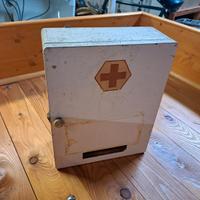 Armadietto  pronto soccorso