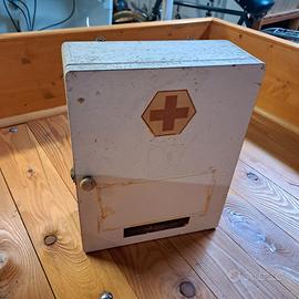 Armadietto  pronto soccorso