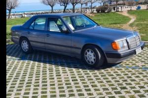 MERCEDES 200E
