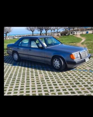 MERCEDES 200E