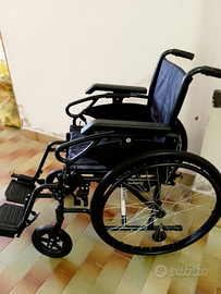 Sedia a rotelle light, ruote estraibili