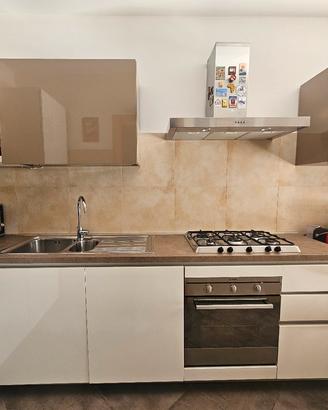 Cucina Del Tongo completa di elettrodomestici 