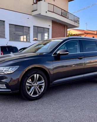 VW PASSAT Business 2.0 TDI DSG