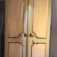 porta a due ante sec xviii laccata e dorature