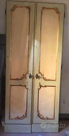 porta a due ante sec xviii laccata e dorature