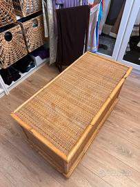 Cassapanca in legno e rattan