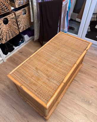 Cassapanca in legno e rattan
