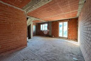 VILLA A SCHIERA A GASSINO TORINESE