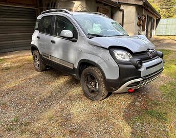 Panda cross 0.9 twinair turbo s&s 4x4 Incidentata