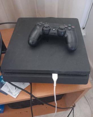 Ps4  slim 500gb con 1 controller e vari giochi