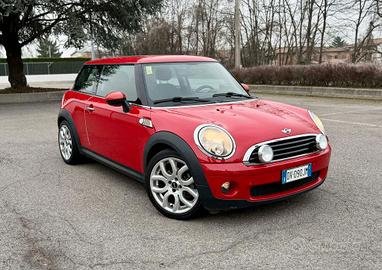 Mini Cooper one 1.4i 150.000 km