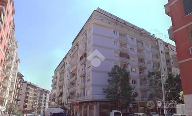 4 LOCALI A ROMA