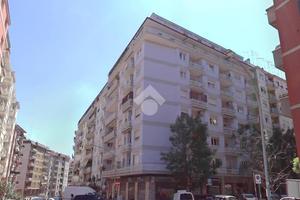 4 LOCALI A ROMA