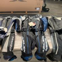 pantaloni, giacche e tute da moto