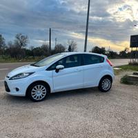 Ford Fiesta 1.4 5 porte Bz.- GPL