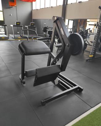 Macchinario da palestra per glutei TechnoGym
