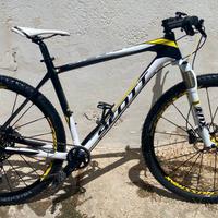 Bici Scott Scale 930