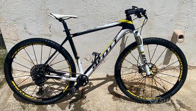 Bici Scott Scale 930