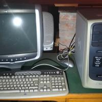 P.C. marca HP completo di tutto usato pochissimo