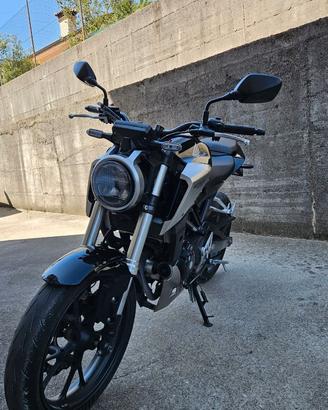 HONDA CB125R