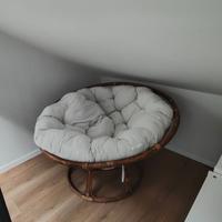 Maxi poltrona in rattan naturale con cuscino