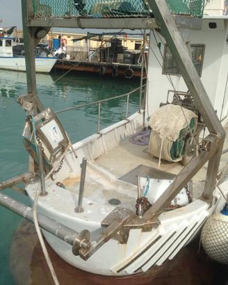Barca a strascico e altro