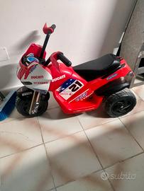 ducati 1098 peg perego  più 3 batterie 