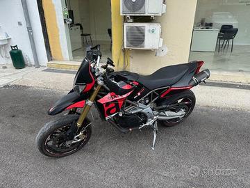 APRILIA Dorsoduro 750 SUPERMOTARD