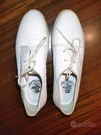 SCARPE SPORTIVE CON STRINGHE **PITONE BIANCO**