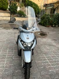 Beverly 250i. 2007 87000km