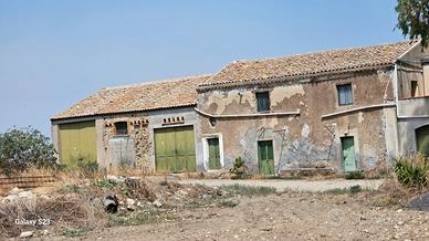 Azienda Agricola - 27 Ettari - Ramacca,