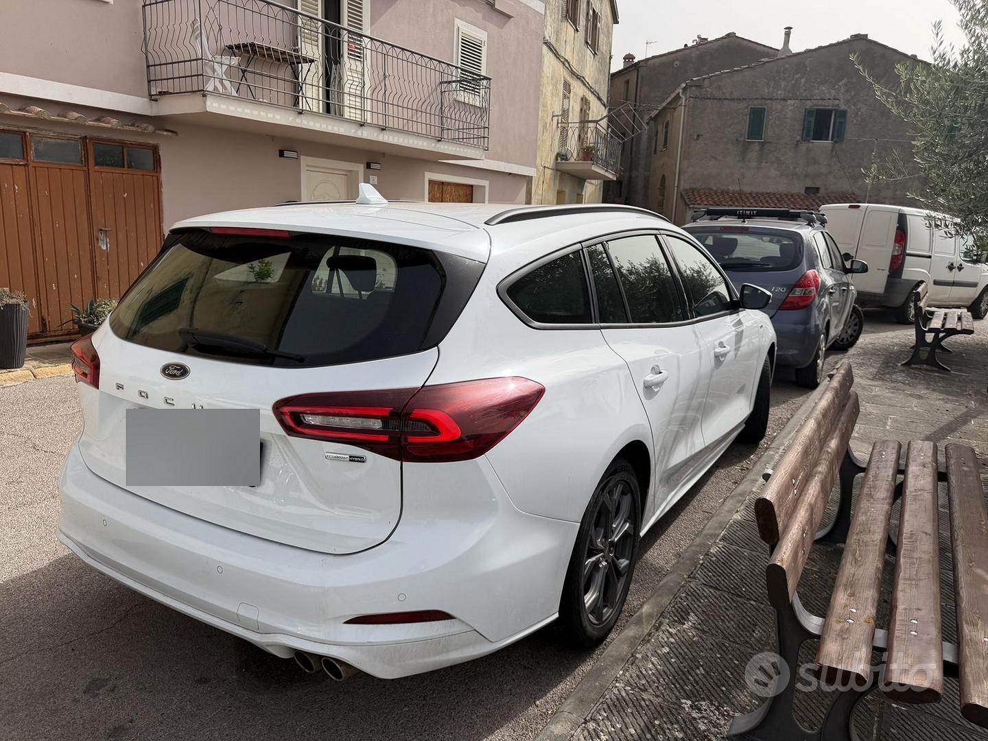 Ford Focus 2023 photo 3