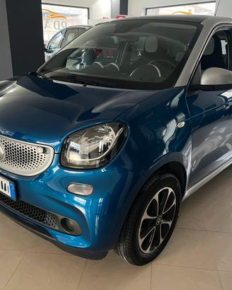 SMART Fourfour 2ªs. (W453) allestimento Passion