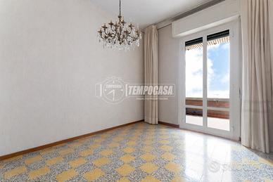 TRILOCALE DI 95 MQ CON TERRAZZO