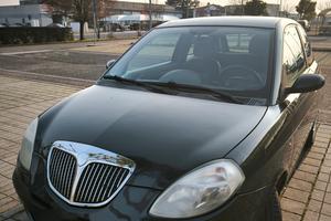 Lancia Ypsilon 2005