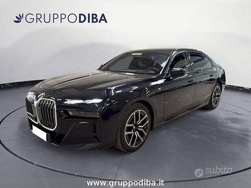 BMW Serie 7 G70 2022 740d mhev xdrive MSport auto