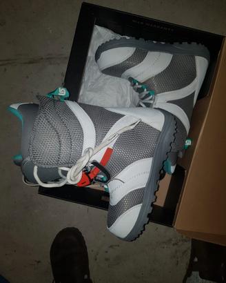 scarponi Burton da snowboard 