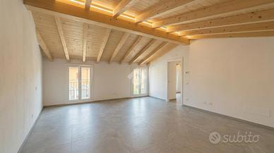 3 LOCALI A VILLONGO