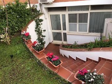 Appartamento arredato in villino