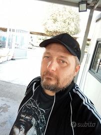 Preferibilmente di notte e pagamento settimanale