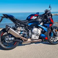Bmw m 1000 r - 2024
